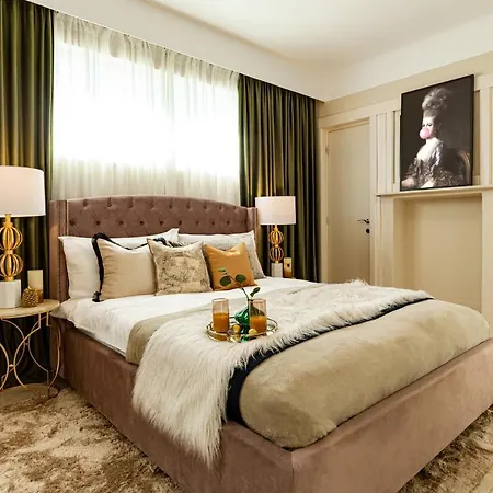 Apartment Qult - The Renaissance Affair Bucharest