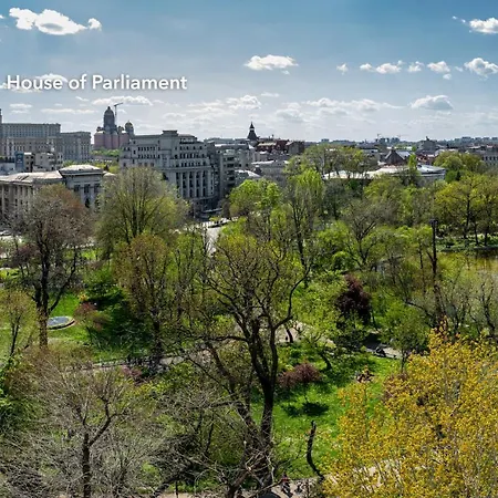 Qult - The Renaissance Affair Apartment