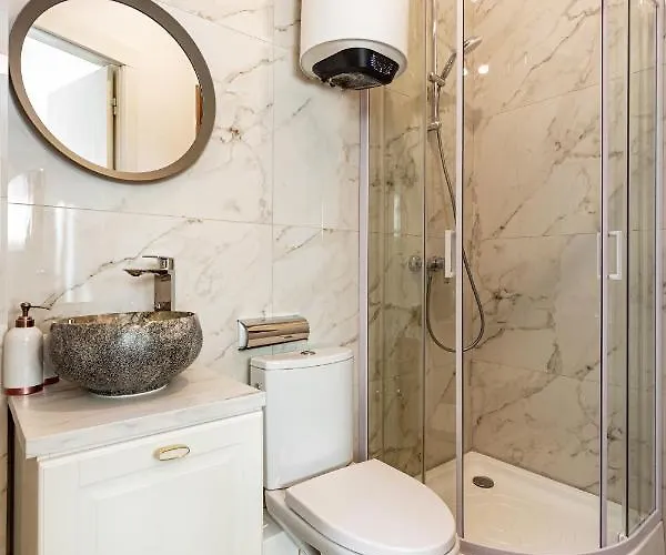 Qult - The Renaissance Affair Apartamento *