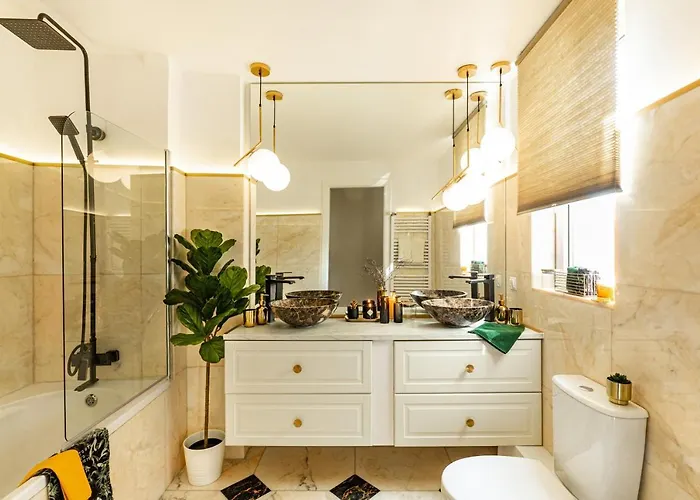 Qult - The Renaissance Affair Bucarest