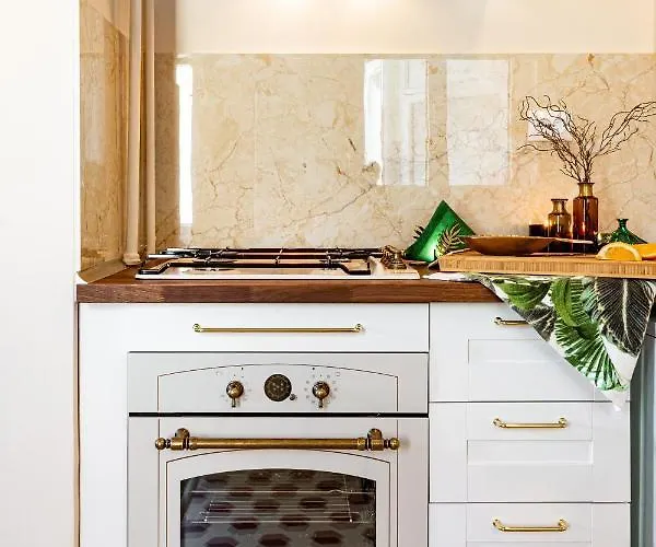 Qult - The Renaissance Affair *