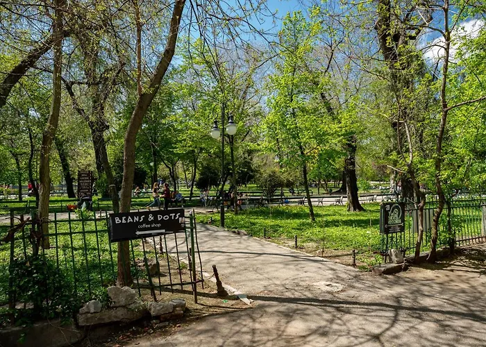 Qult - The Renaissance Affair Apartman