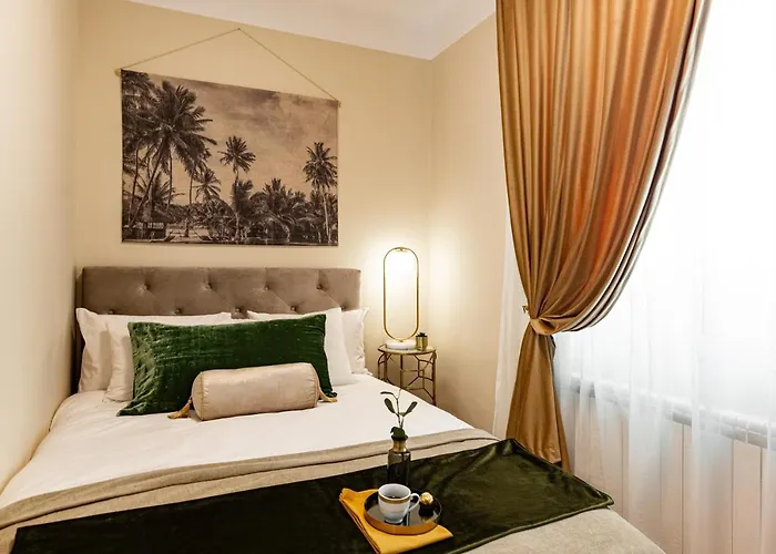 Qult - The Renaissance Affair شقة